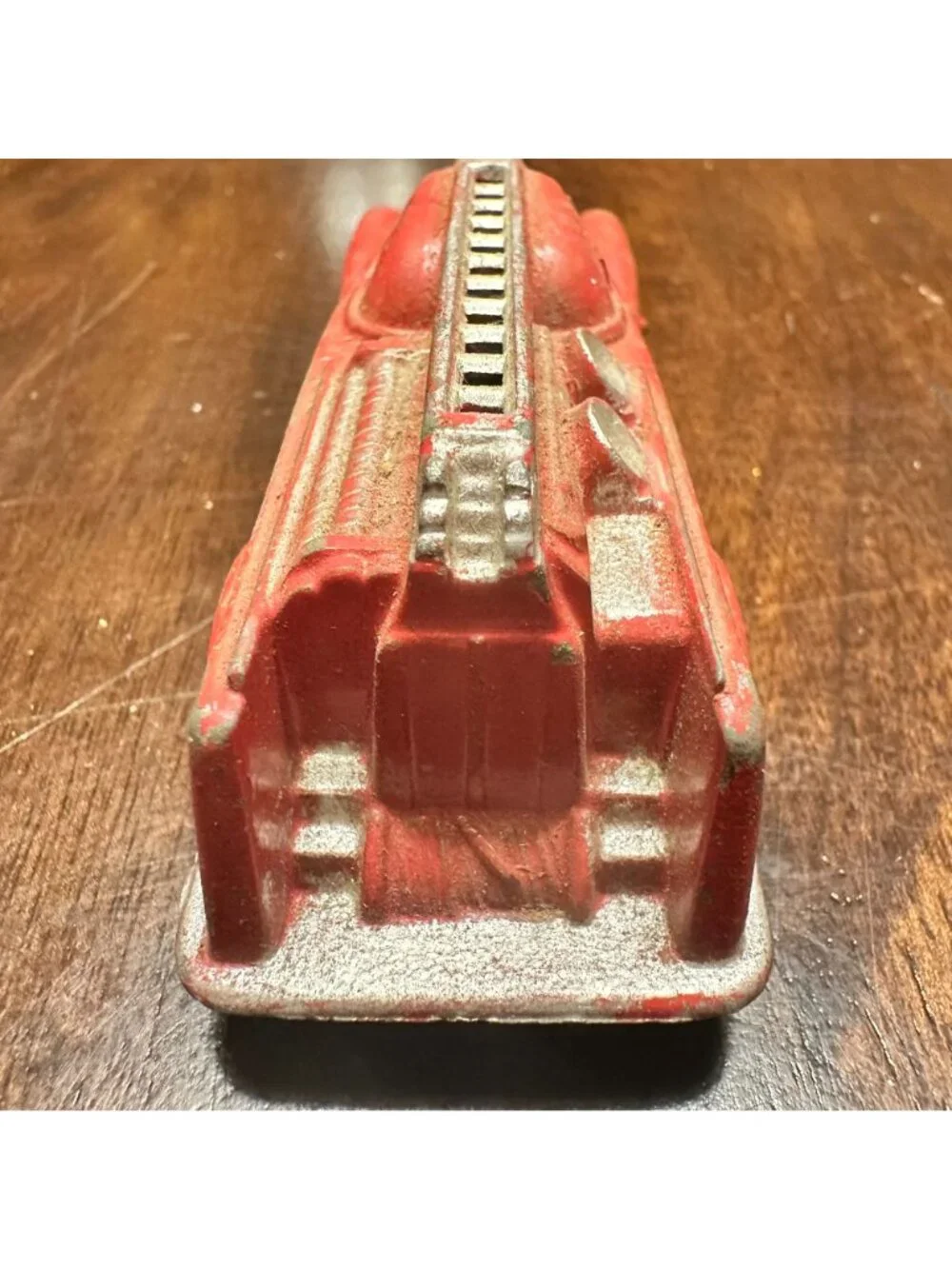 Vintage Manoil No 709 Die Cast Fire Engine